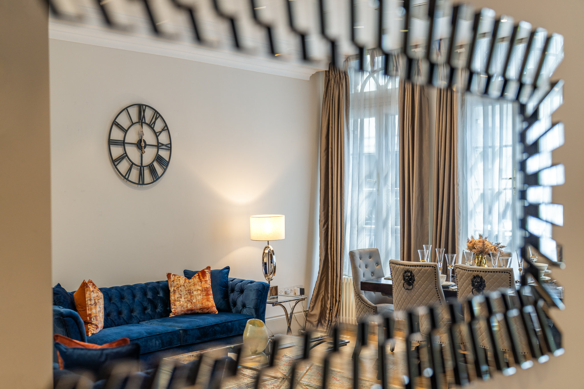 Luxury 4-Bed Apartment in Mayfair