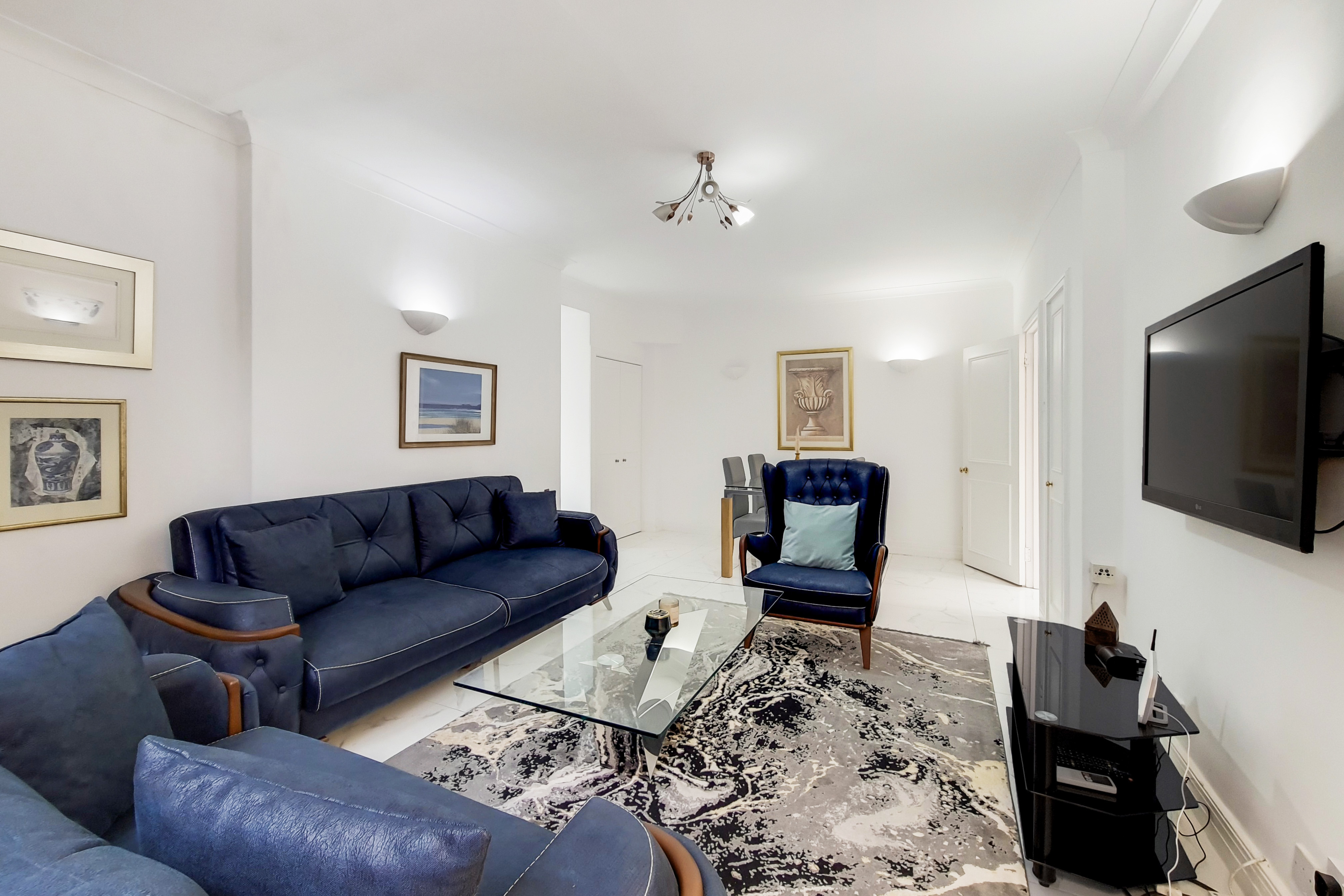 Spacious Knightsbridge Apartment Near Harrods view 5